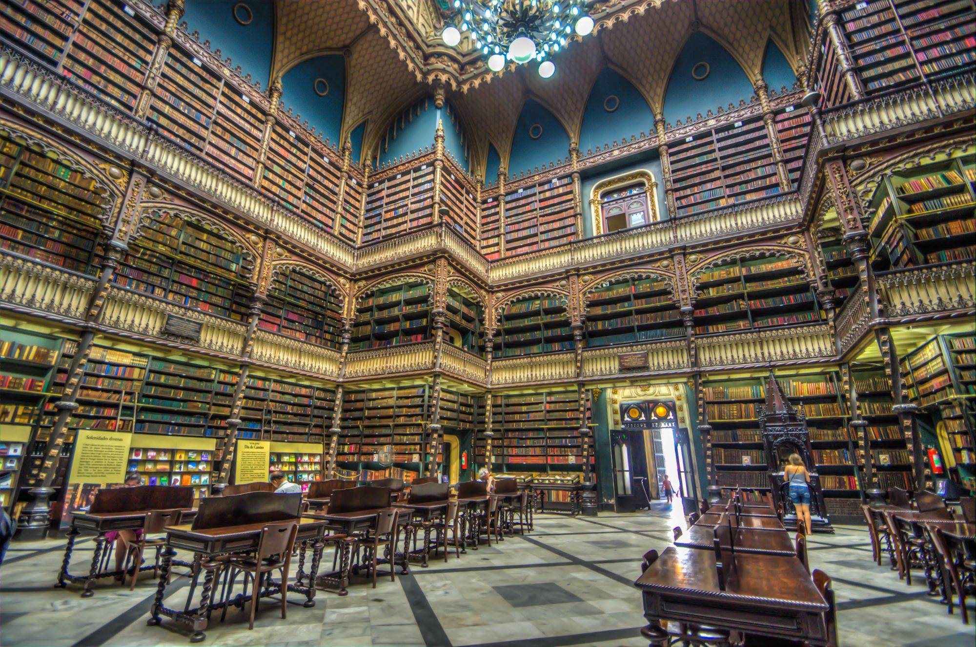 Photo of the Royal Portuguese Cabinet of Reading